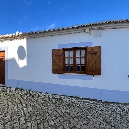 Casa Rosas De Barao Semesterbostad