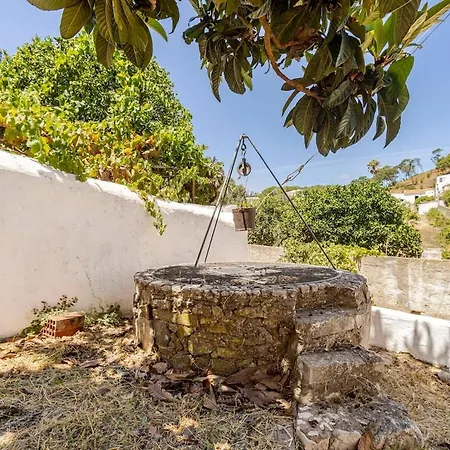 Casa Rosas De Barao *