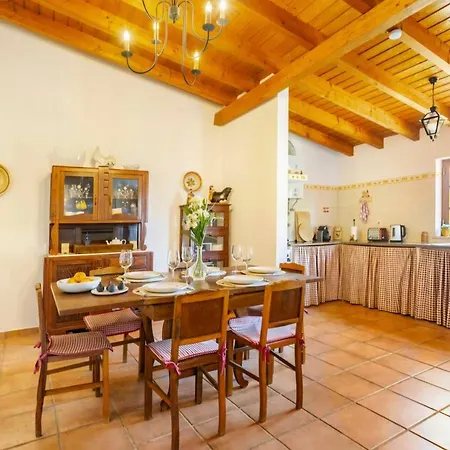 Casa Rosas De Barao Semesterbostad